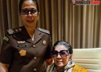 Helena Octavianne Yang Bangga Kenakan Produk Karya Anak Bangsa Menjadi Figur Jaksa Inspiratif
