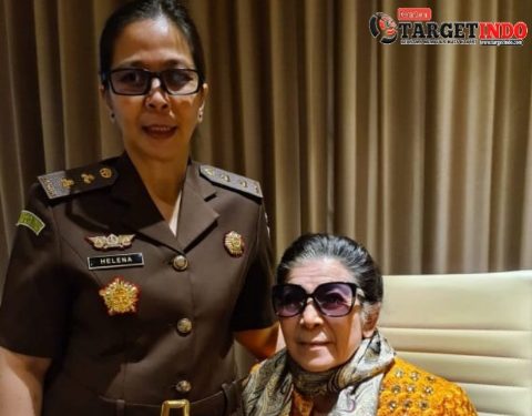 Helena Octavianne Yang Bangga Kenakan Produk Karya Anak Bangsa Menjadi Figur Jaksa Inspiratif