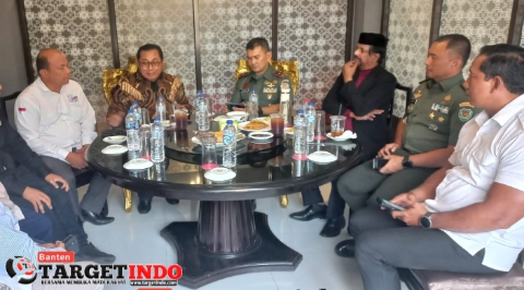 SMSI Diskusi Bersama Brigjend TNI Fierman Ingatkan Masa Keemasan Banten