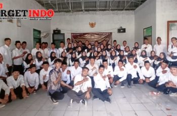 Pj SDM Komisioner PPK Kecamatan Sukaresmi Hadiri Pelantikan Anggota KPPS Desa Cibungur