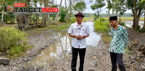 Tinjau Jalan Kabupaten, Camat Sukaresmi Akan Prioritaskan Akses Jalan di Desa Cibungur