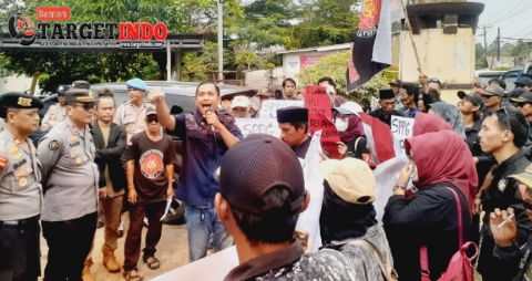 Tuntut Kepatuhan SOP dan Penyelesaian Lingkungan Dapur SPPG Labuan dilakukan Massa Aksi GAIB 212